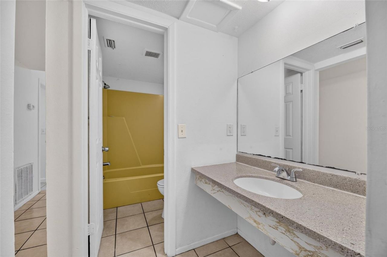 8726 & 8728 N 48th Street , Tampa, FL 33617 Photo