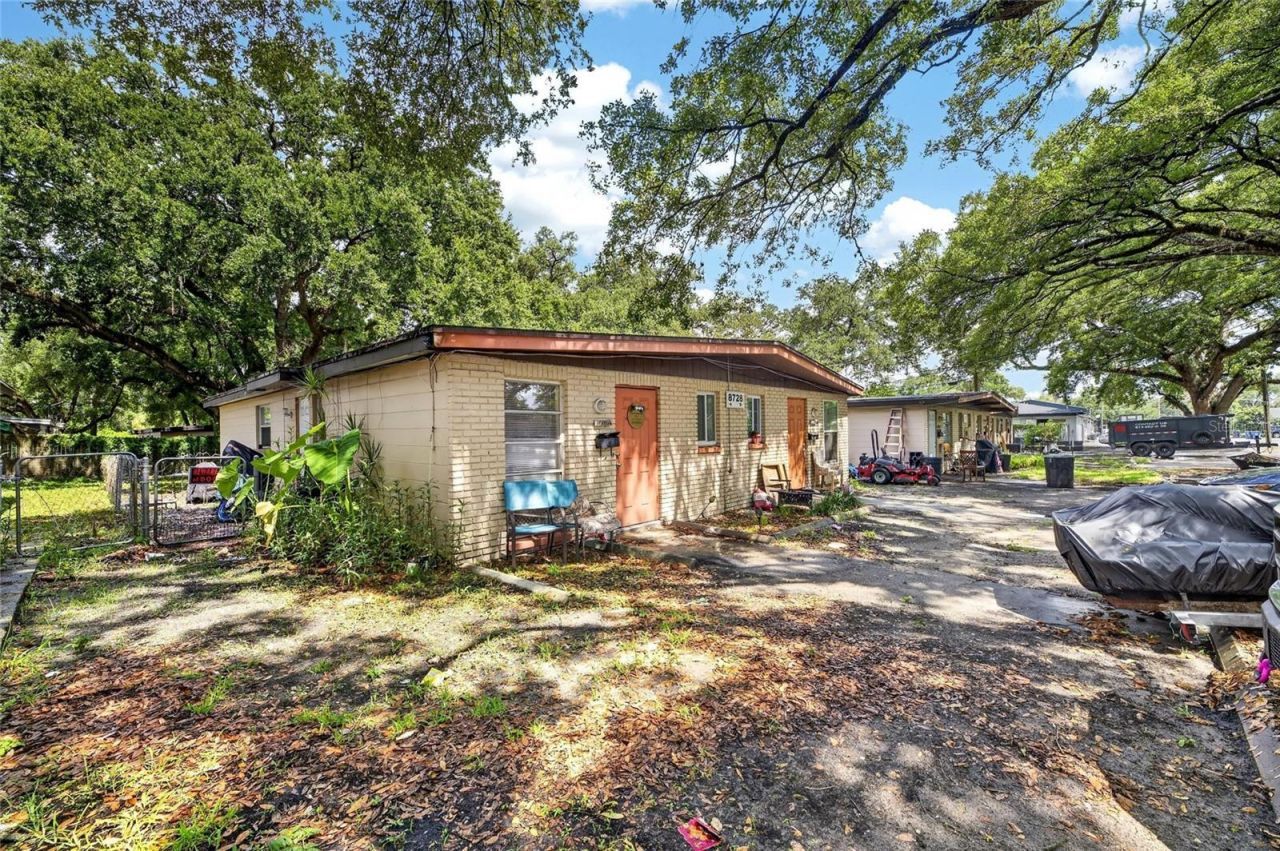 8726 & 8728 N 48th Street , Tampa, FL 33617 Photo
