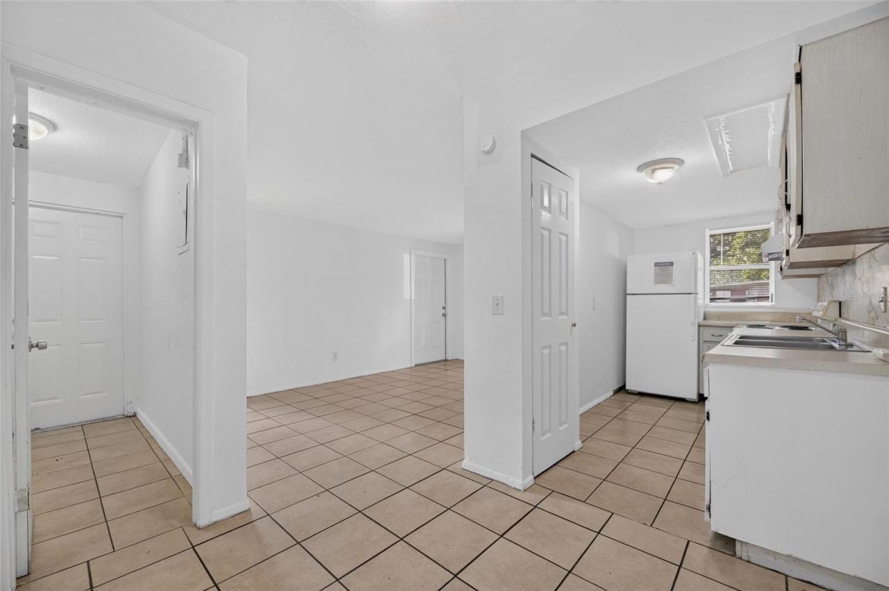 8726 & 8728 N 48th Street , Tampa, FL 33617 Photo