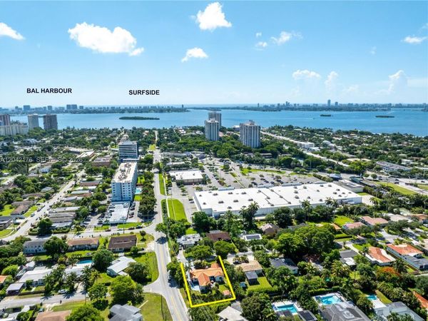 10690 NE 11th Ct , Miami Shores, FL 33138