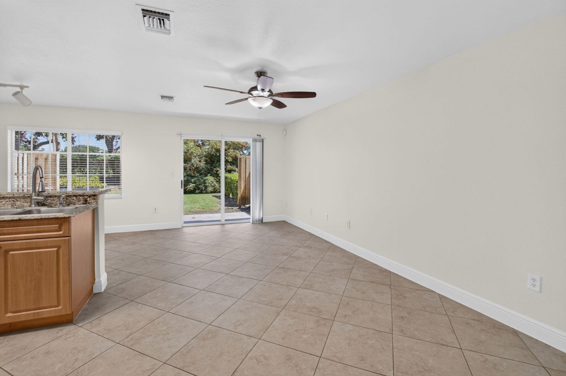 6689 Old Farm Trail, Boynton Beach, FL 33437 Photo