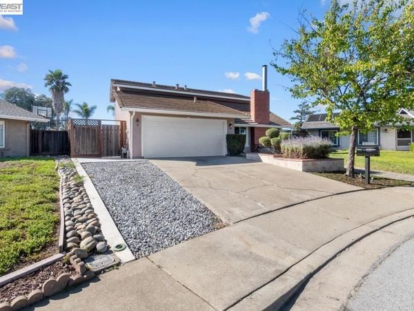 36671 Ponderosa Ct., Newark, CA 94560