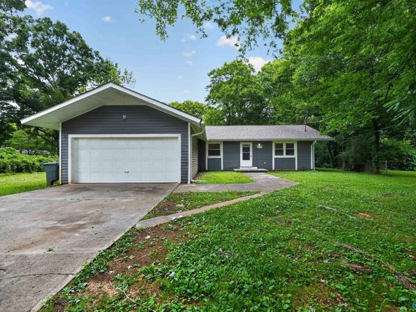 3710 Oakdale Court NW, Huntsville, AL 35810