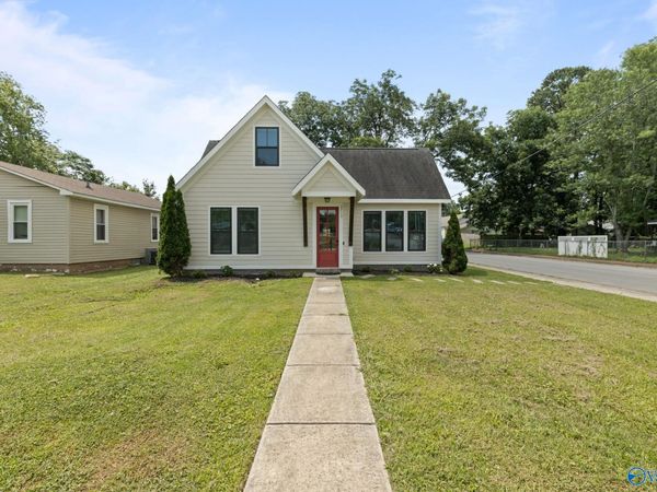 2715 SW 6th Avenue Sw, Huntsville, AL 35805