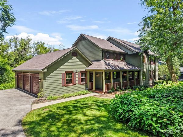 39W860 Reindeer Trail , St. Charles, IL 60175