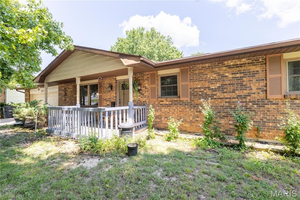 614 N Mount Auburn Road, Cape Girardeau, MO 63701 Main Photo