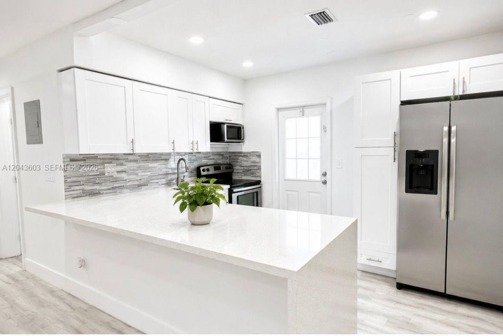 59 E 10th St , Hialeah, FL 33010 Photo