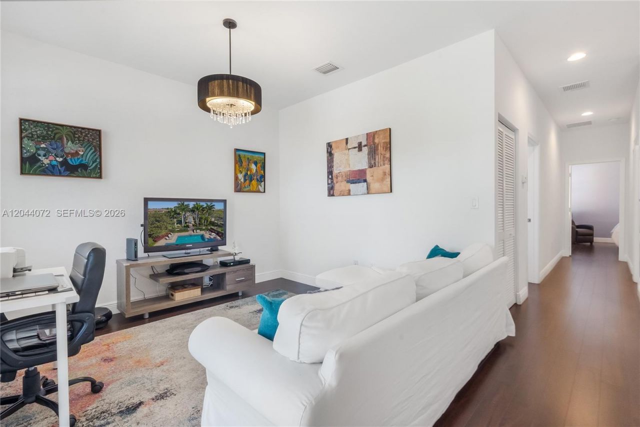 1119 SW 147th Ave, Pembroke Pines, FL 33027 Photo