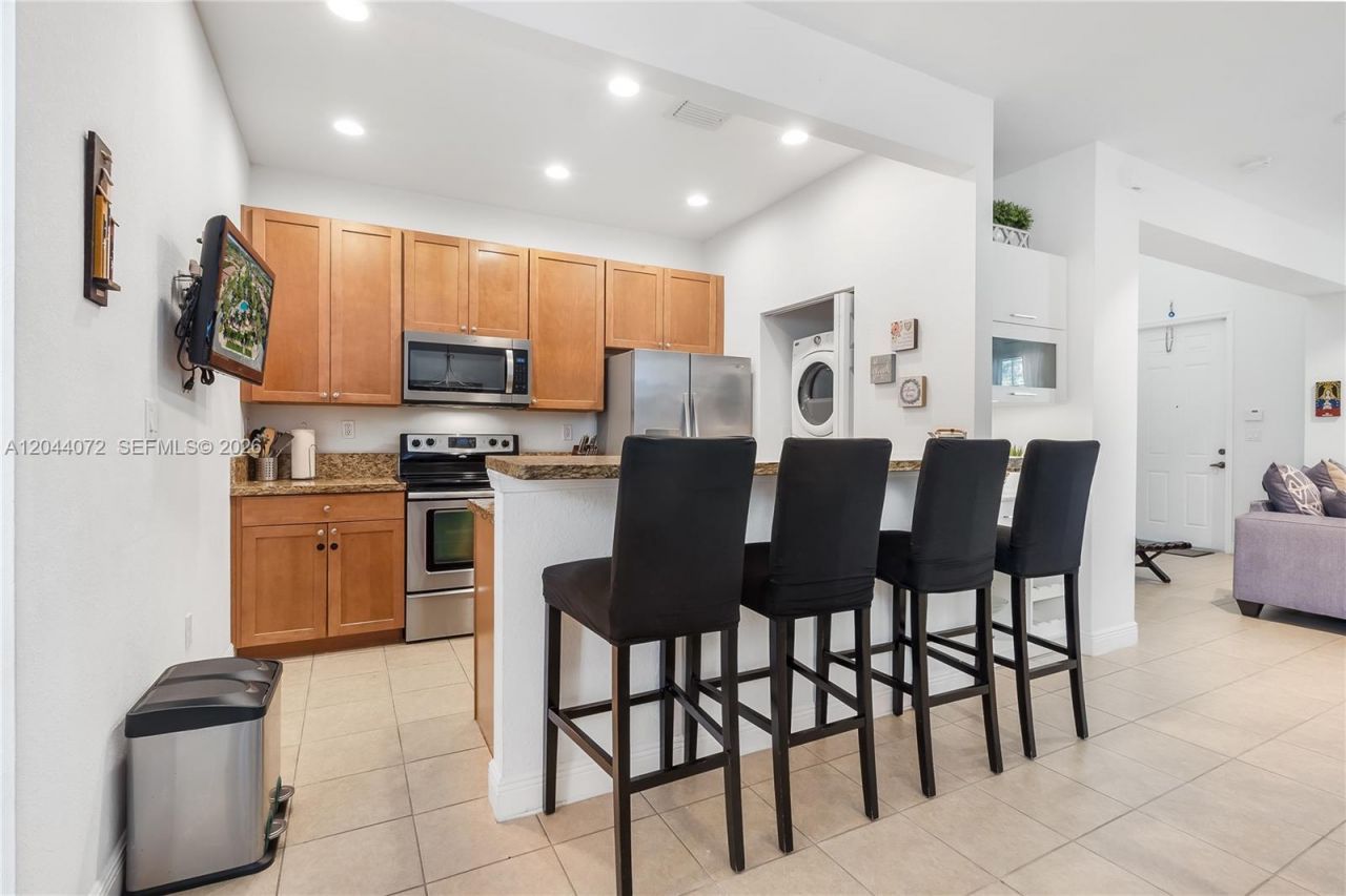 1119 SW 147th Ave, Pembroke Pines, FL 33027 Photo