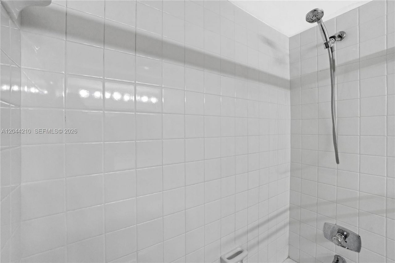 2901 NW 48th Ave, Unit 355, Lauderdale Lakes, FL 33313 Photo