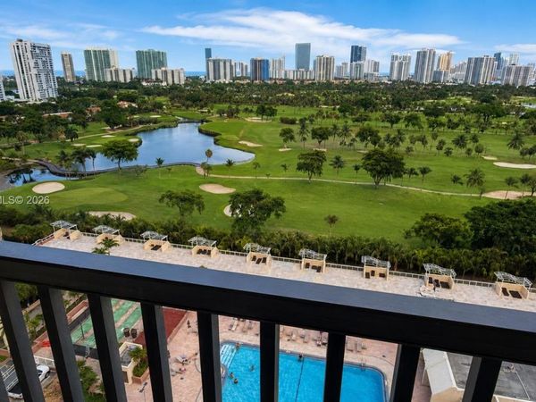 20301 W Country Club Dr , Unit 1826, Aventura, FL 33180