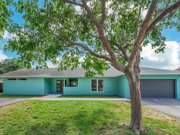 1941 SW 73rd Avenue, Plantation, FL 33317