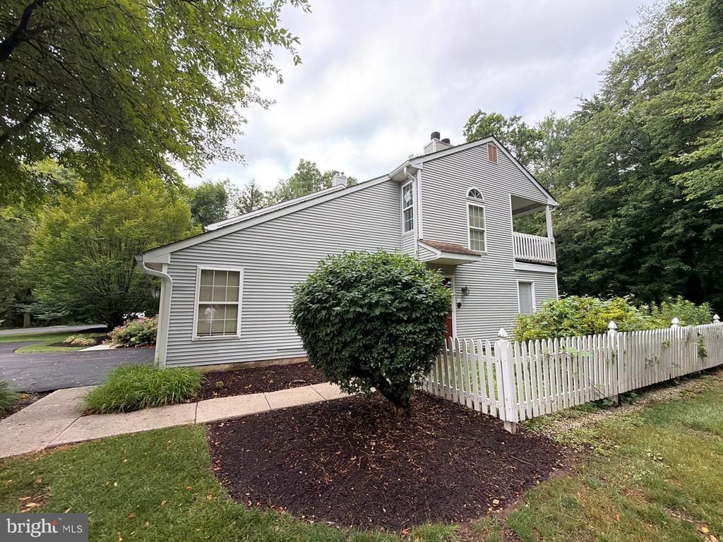 1652 COVINGTON ROAD, YARDLEY, PA 19067