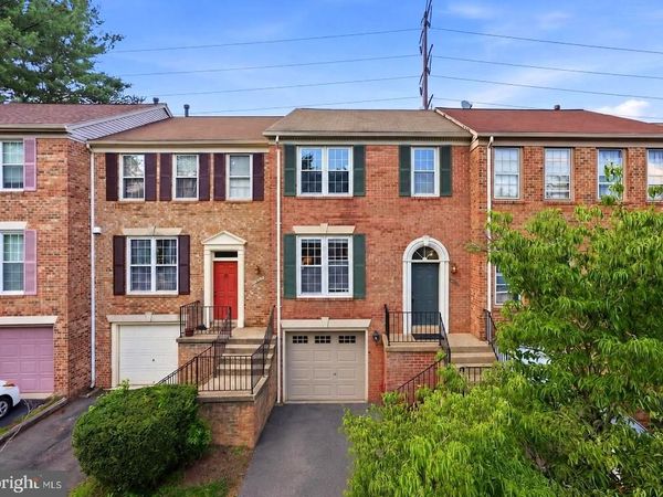 4262 FOX LAKE DRIVE, FAIRFAX, VA 22033