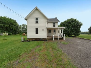 6328 Warboys Rd, Byron, NY 14422