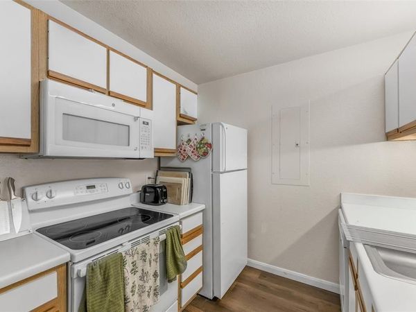 527 Southwest Parkway, Unit 303, College Station, TX 77840