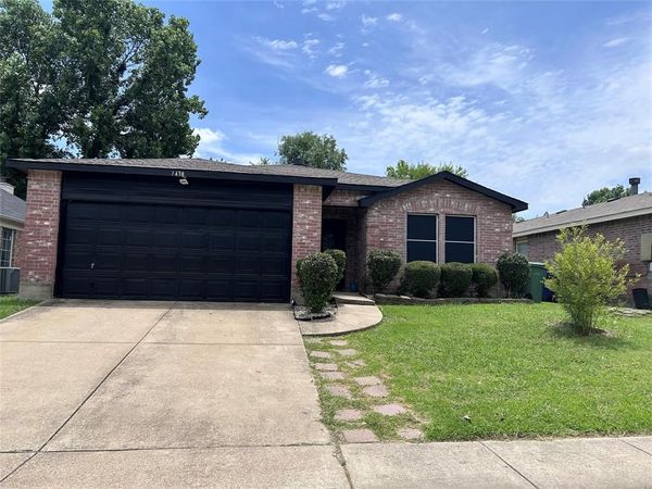 1438 Eastview Drive , Garland, TX 75040