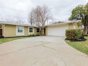 11839 High Meadow Drive, Dallas, TX 75234