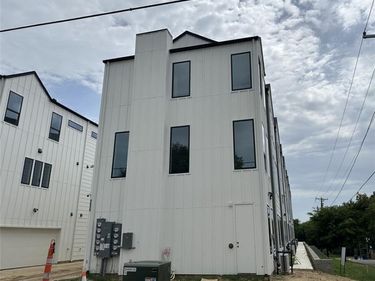 4635 Sylvester Street , Unit 101-108, Dallas, TX 75219