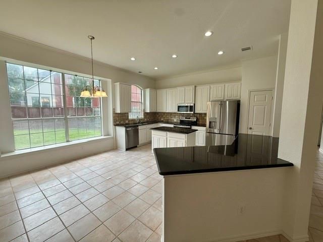105 Edinburgh Court, Highland Village, TX 75077 Main Photo