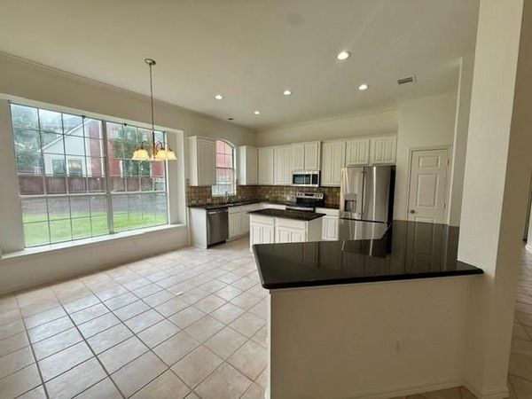 105 Edinburgh Court, Highland Village, TX 75077