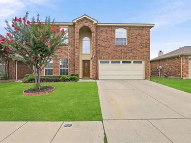 1313 Round Pen Run, Fort Worth, TX 76052