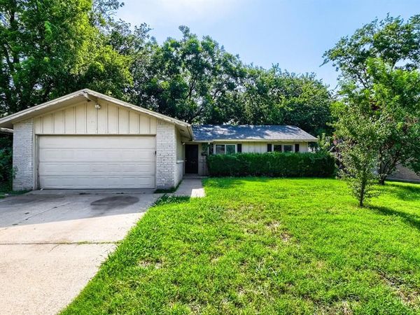 2748 Running Brook Lane, Dallas, TX 75228