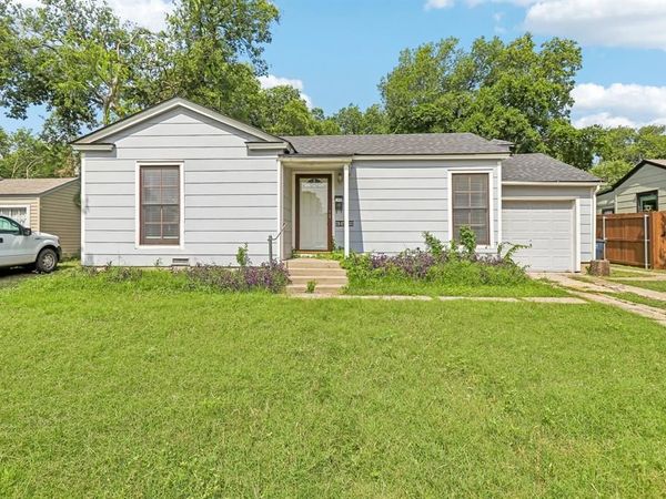 3812 Marks Place, Fort Worth, TX 76116
