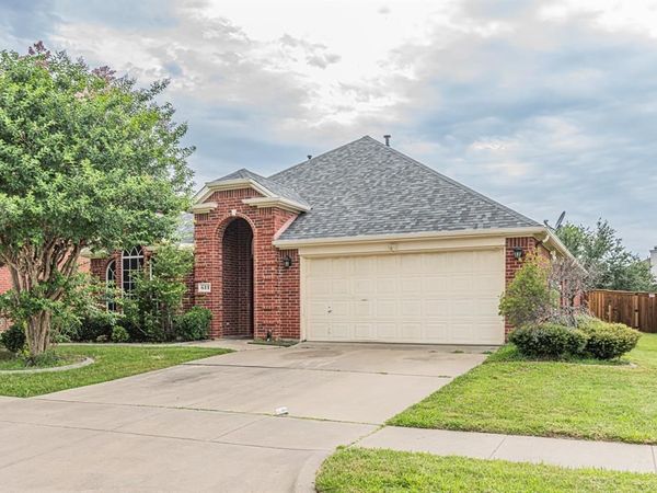 611 Primavera Drive, Arlington, TX 76002