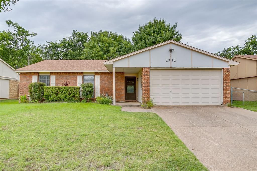 6820 Glenwood Drive, North Richland Hills, TX 76182 Main Photo