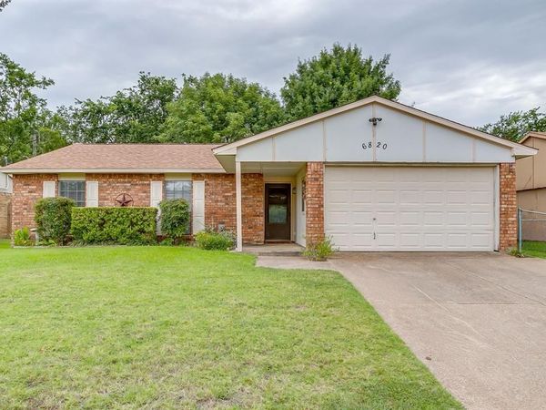 6820 Glenwood Drive, North Richland Hills, TX 76182