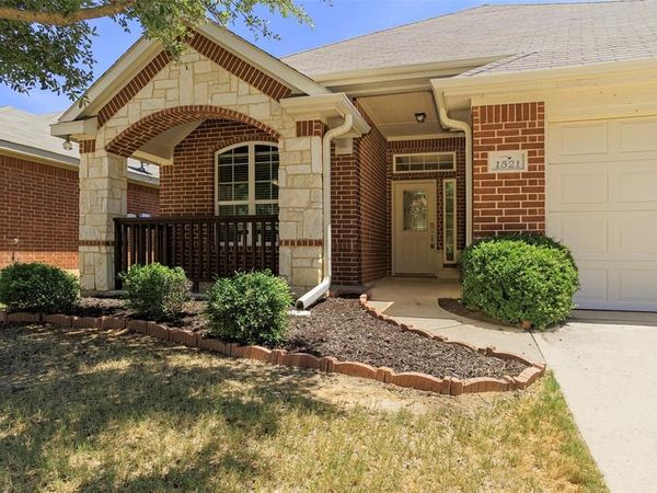 1521 Wickham Drive, Burleson, TX 76028
