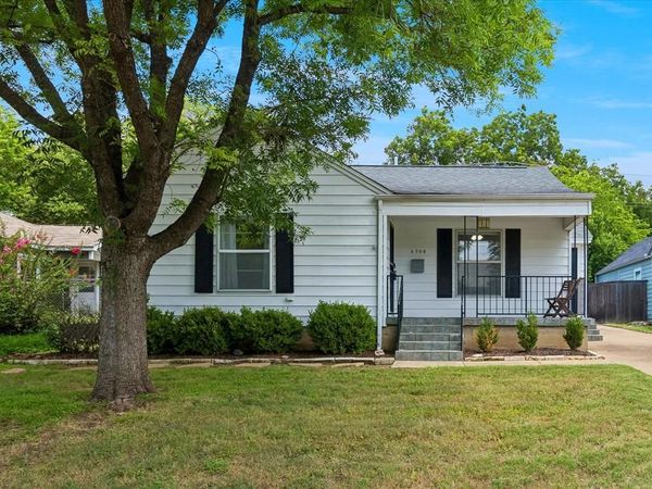 4708 Calmont Avenue, Fort Worth, TX 76107