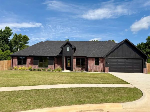 984 Mallard Drive , Lindale, TX 75771