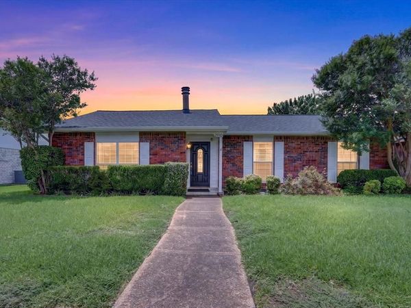2910 Flagstone Drive, Garland, TX 75044