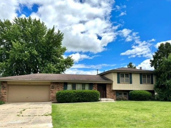 2315 Mallard Dr, FREEPORT, IL 61032