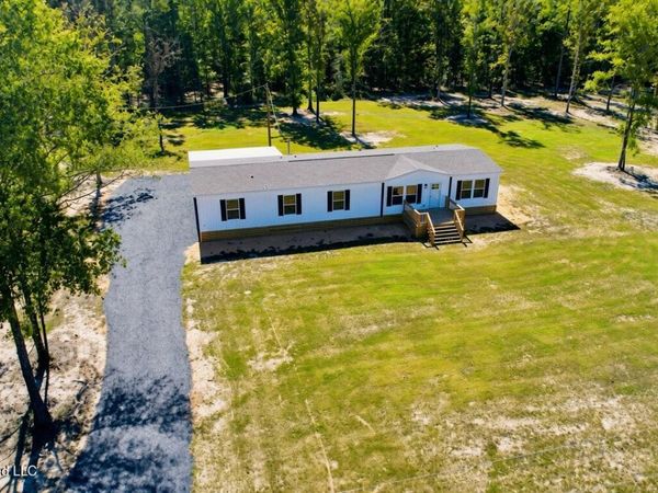 2038 SW Ceasar Trail, Bogue Chitto, MS 39629
