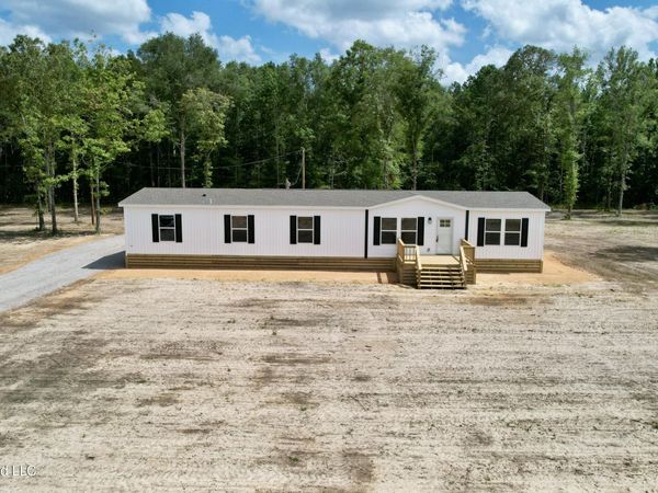 2038 SW Ceasar Trail, Bogue Chitto, MS 39629