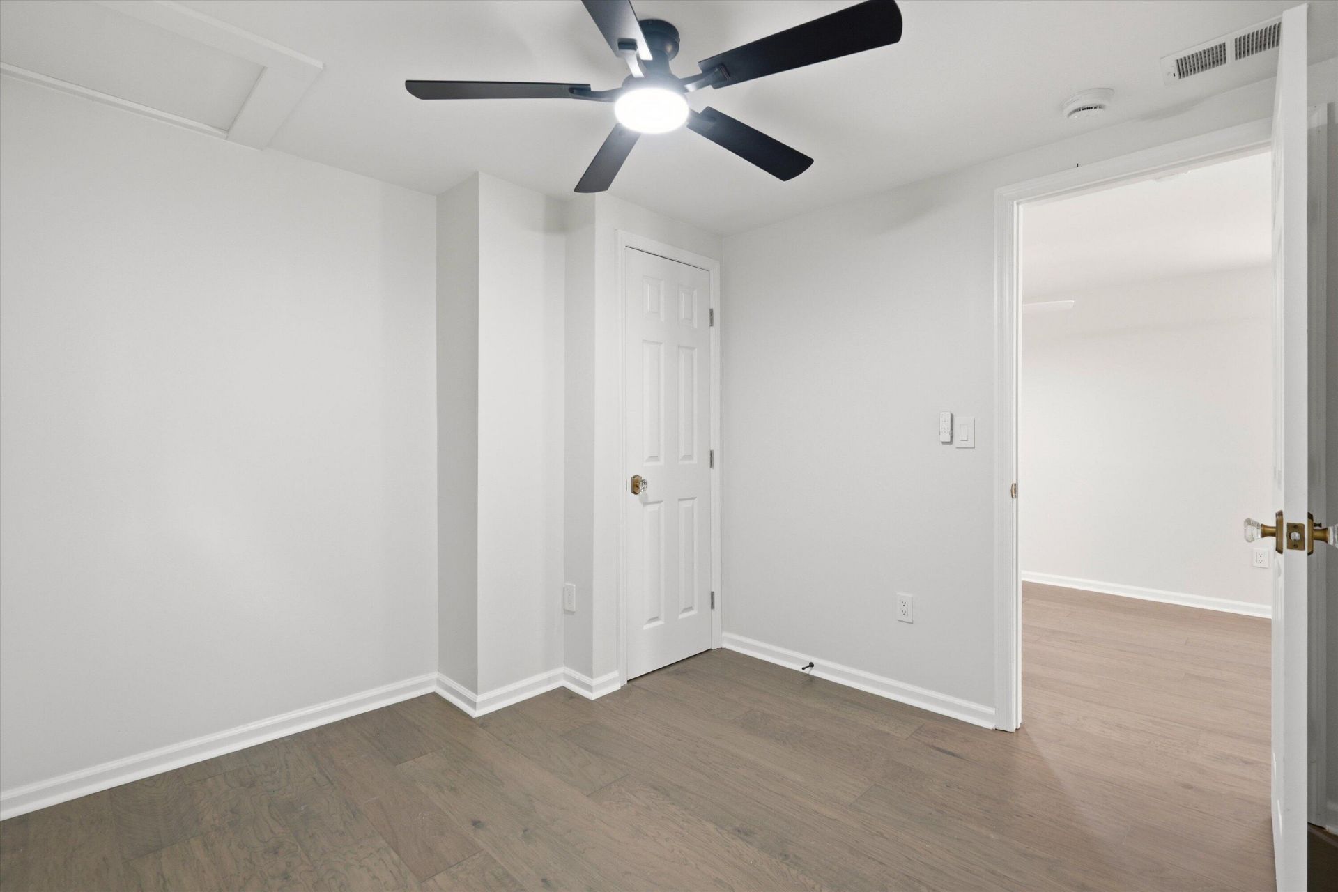 107 Grant Street Photo 12