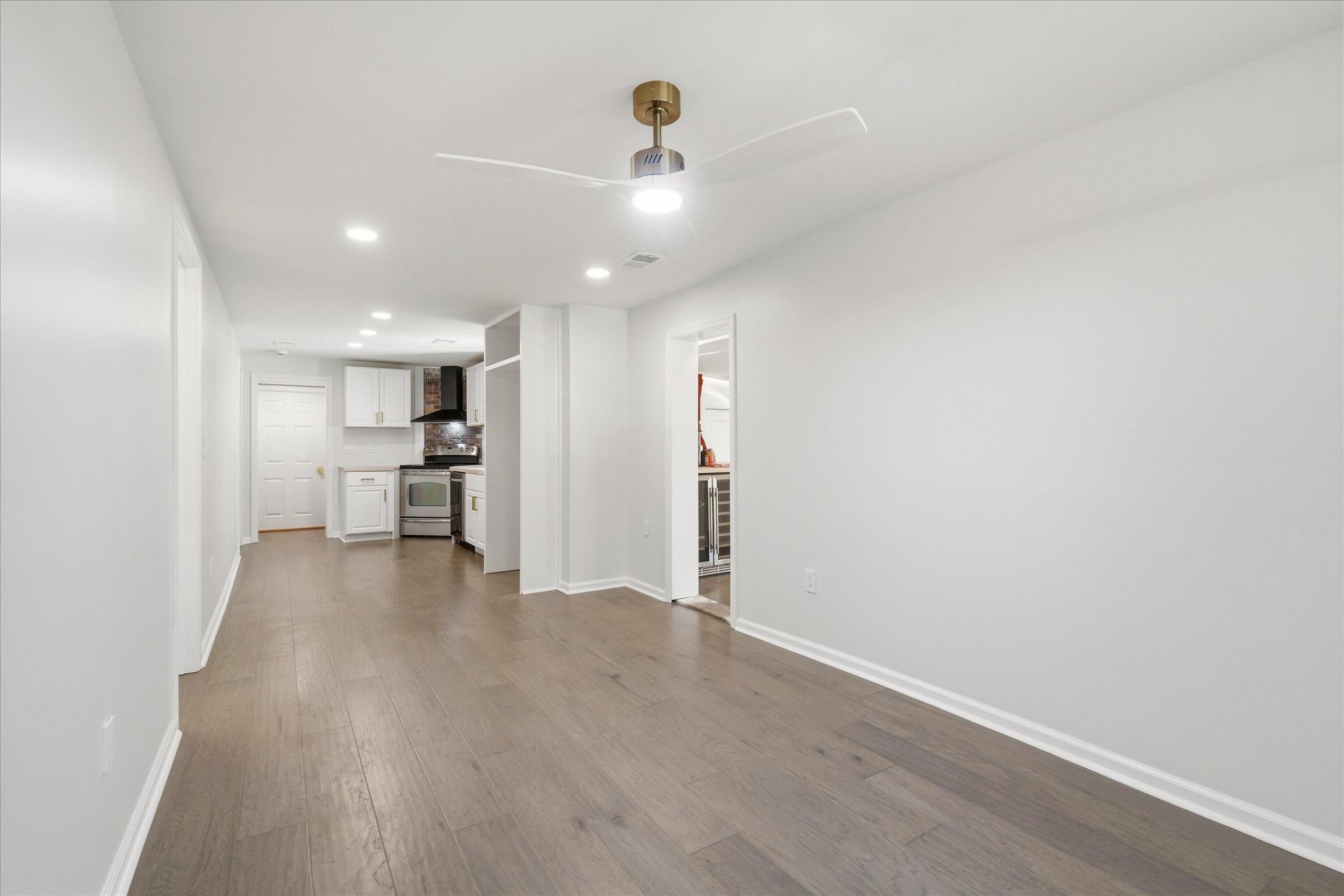 107 Grant Street Photo 13