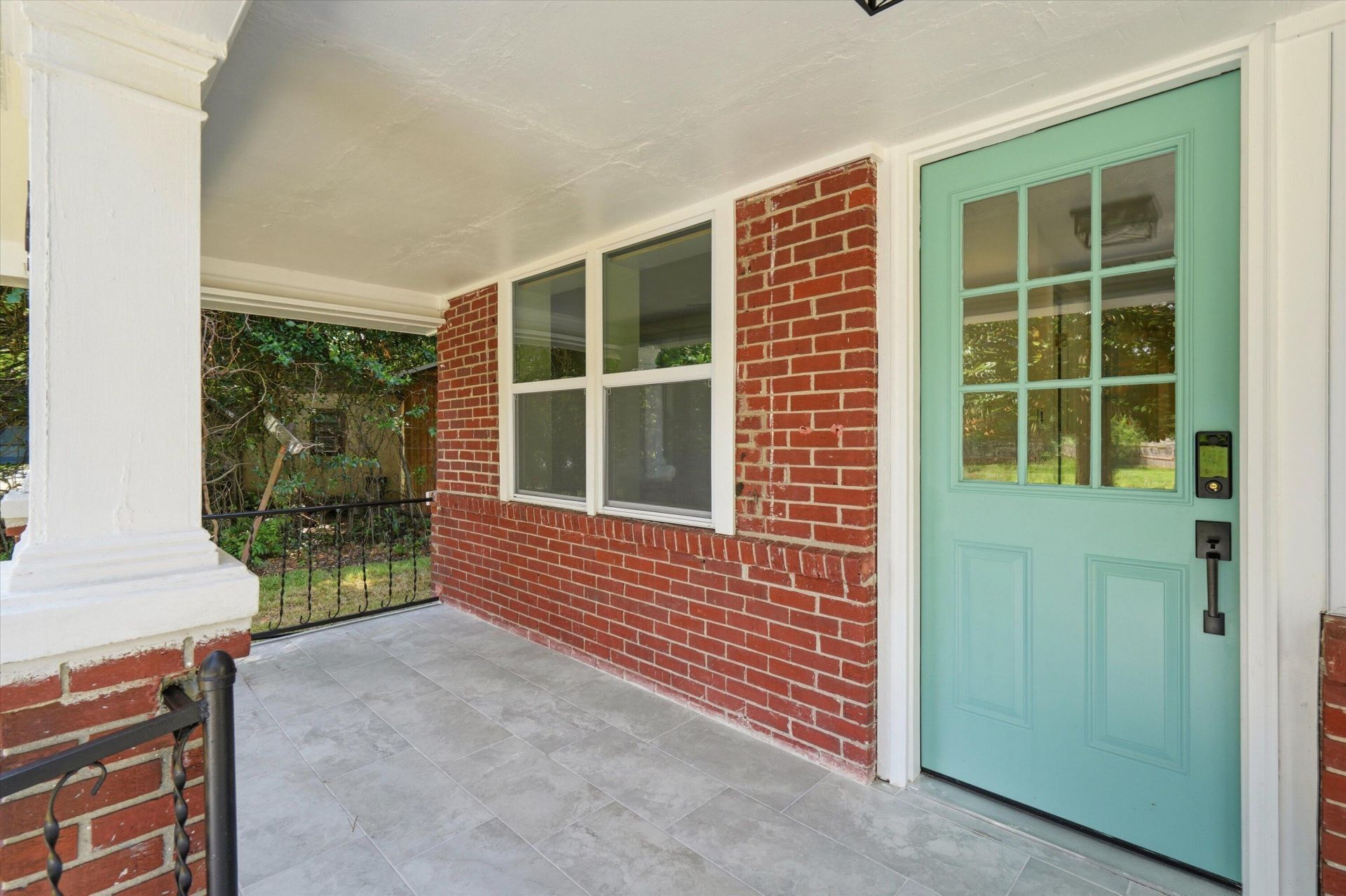 107 Grant Street Photo 5