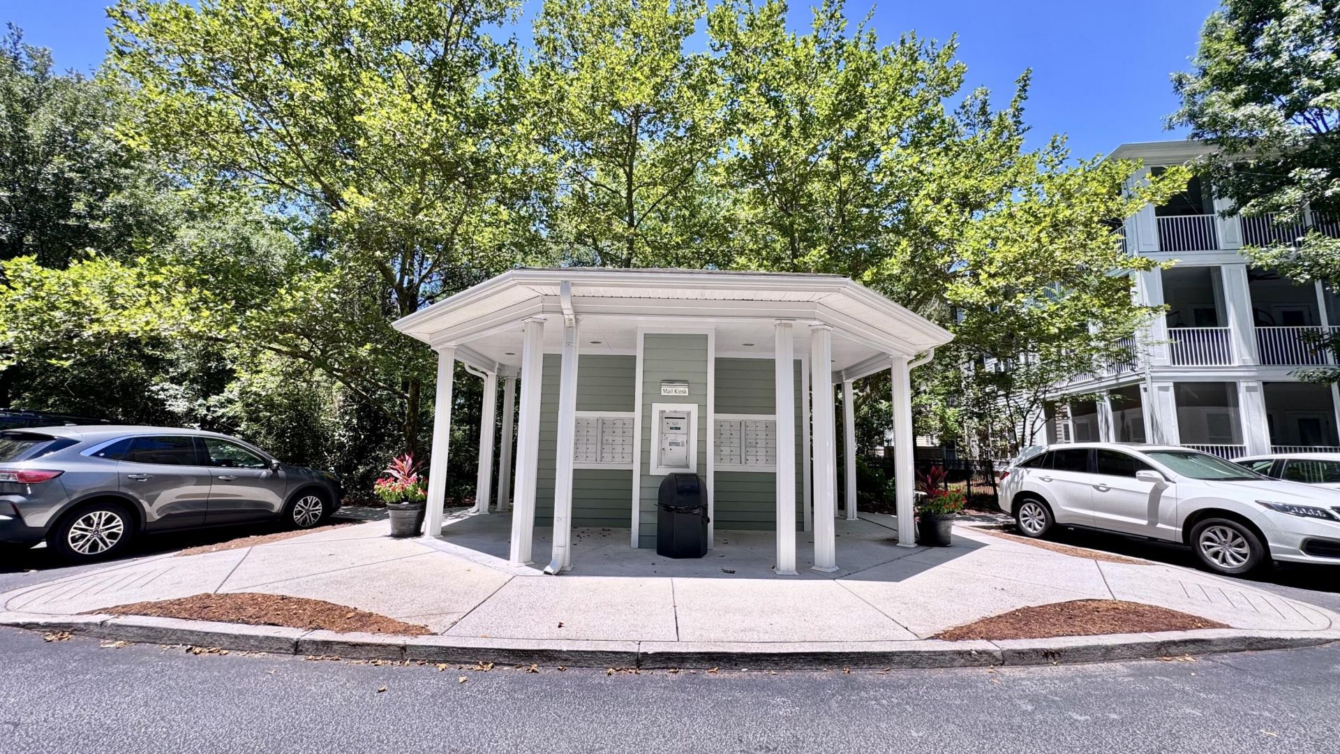 1755 Central Park Road Photo 21