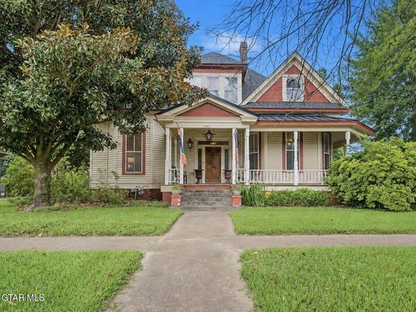 1017 College Street, Columbus, MS 39701