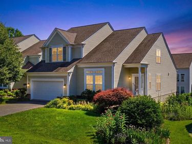 13507 JEB STUART SQUARE, CENTREVILLE, VA 20120