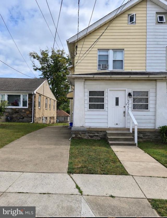 221 ARDMORE AVENUE , UPPER DARBY, PA 19082
