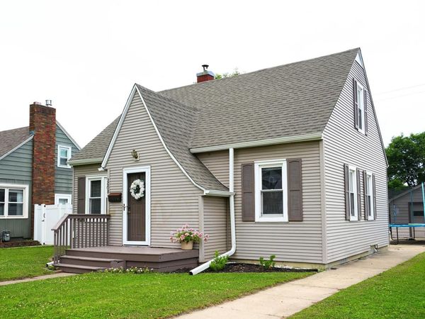 2608 S 26th STREET, La Crosse, WI 54601