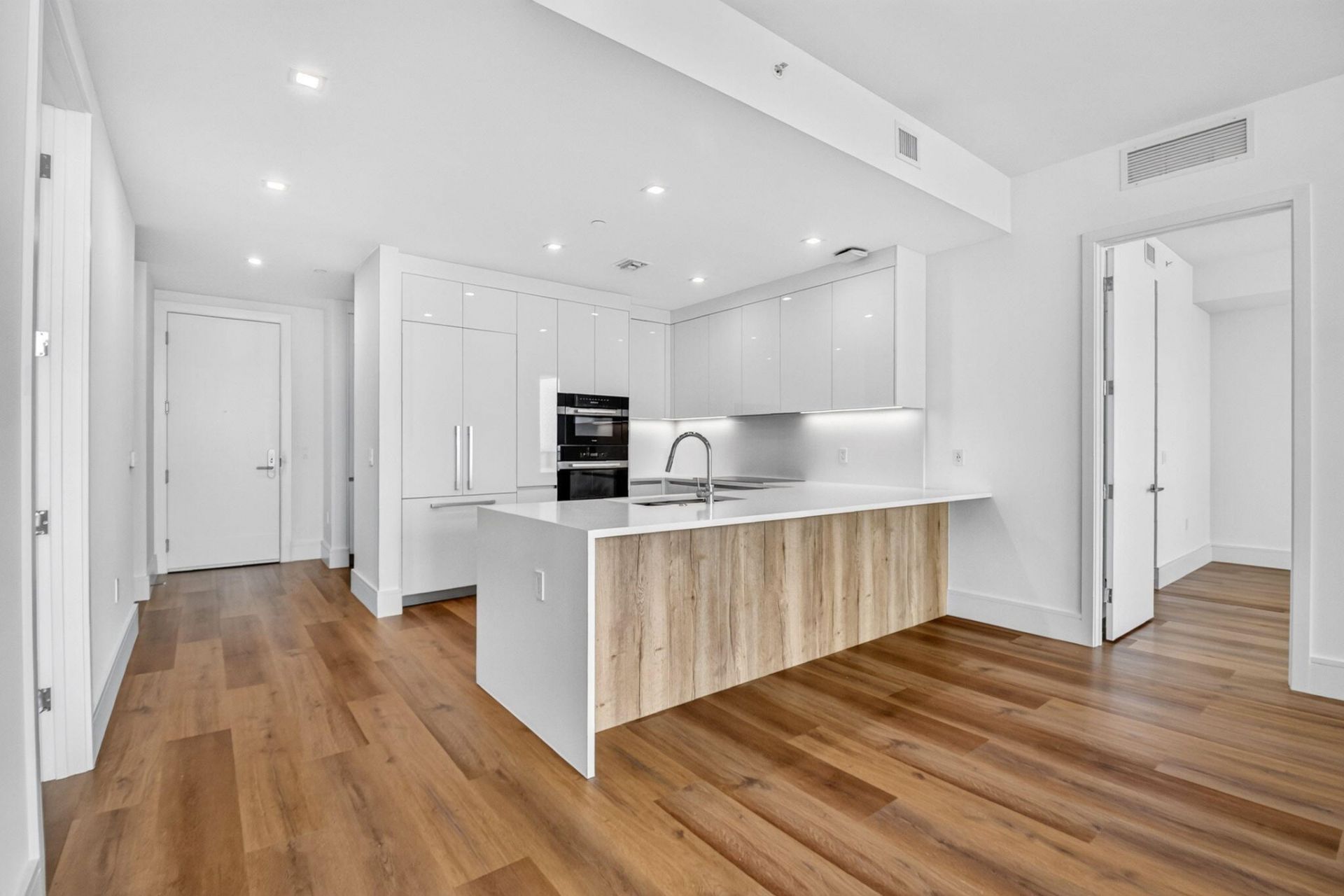 220 Lake Shore Drive, Unit 1511, West Palm Beach, FL 33403 Photo