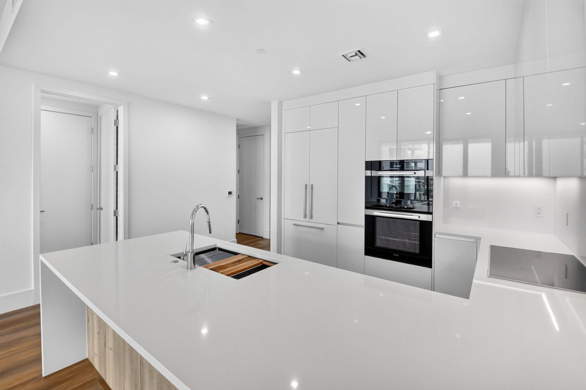 220 Lake Shore Drive, Unit 1511, West Palm Beach, FL 33403 Photo