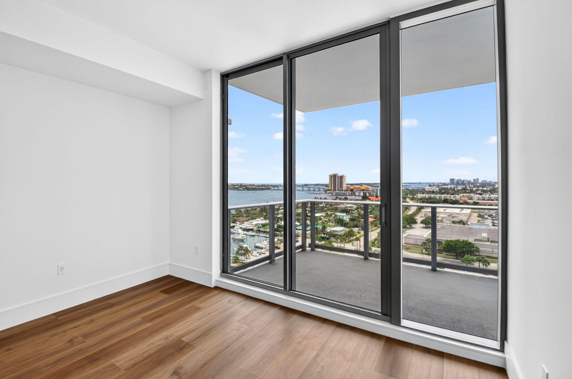 220 Lake Shore Drive, Unit 1511, West Palm Beach, FL 33403 Photo