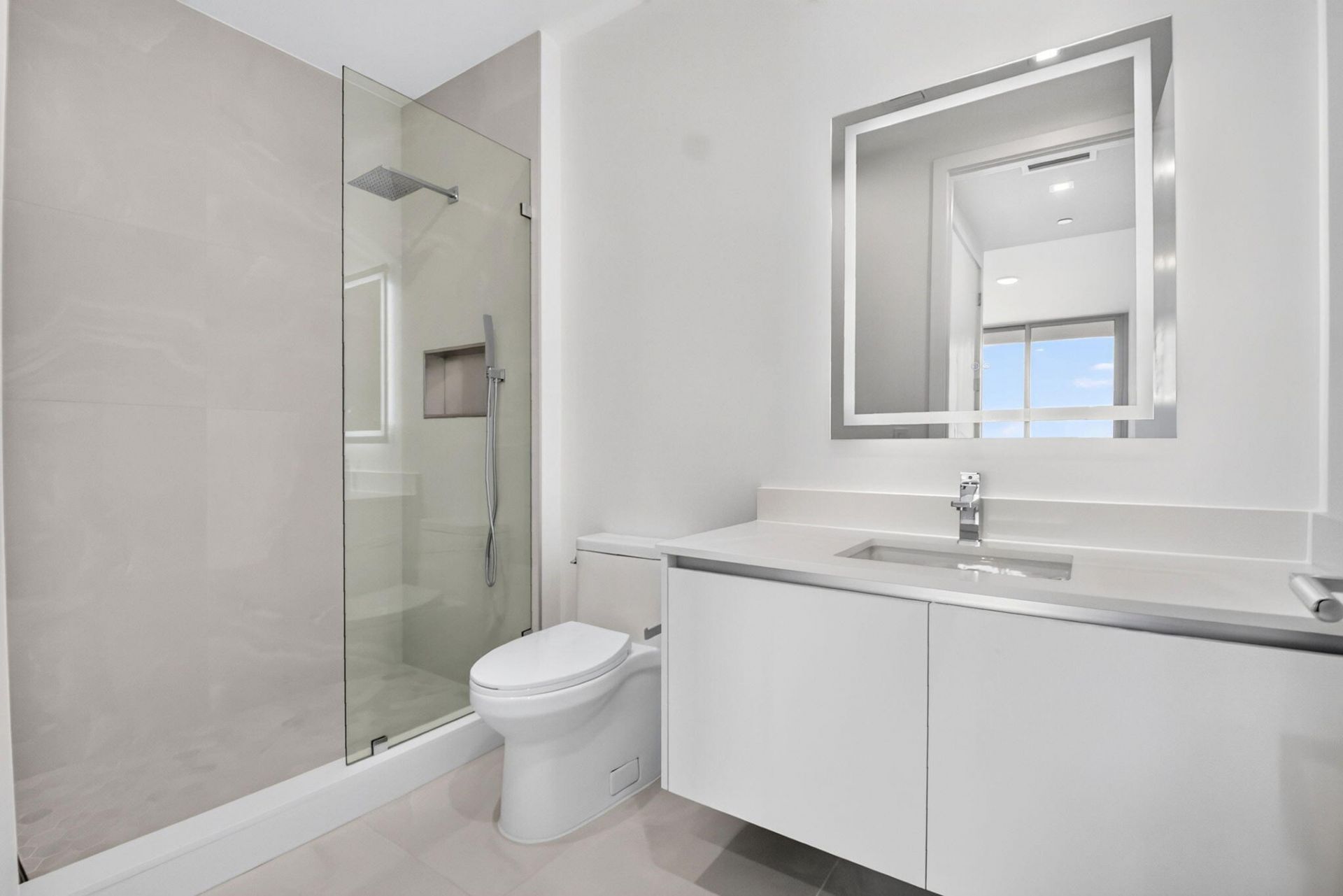 220 Lake Shore Drive, Unit 1511, West Palm Beach, FL 33403 Photo